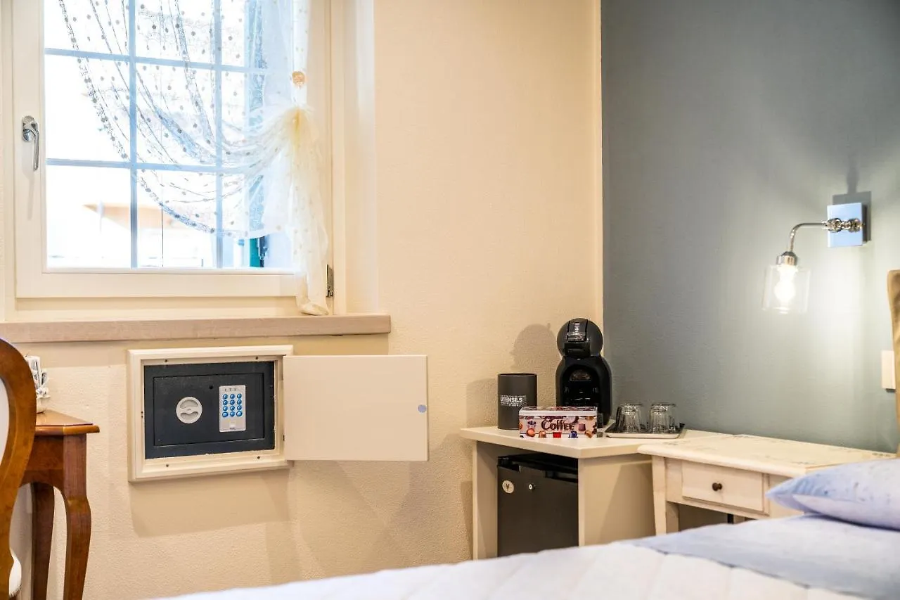 Maison d'hôtes Hotel Il Nido Degli Usignoli à Peschiera del Garda